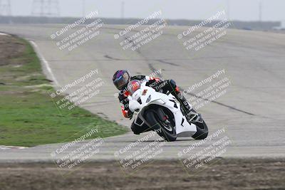 media/Nov-29-2025-TrackDaz (Sat) [[10ae2d9bce]]/A Group/Session 3 (Outside Grapevine)/